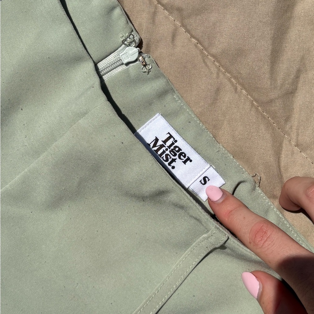 Tiger Mist Men's Sage Chinos